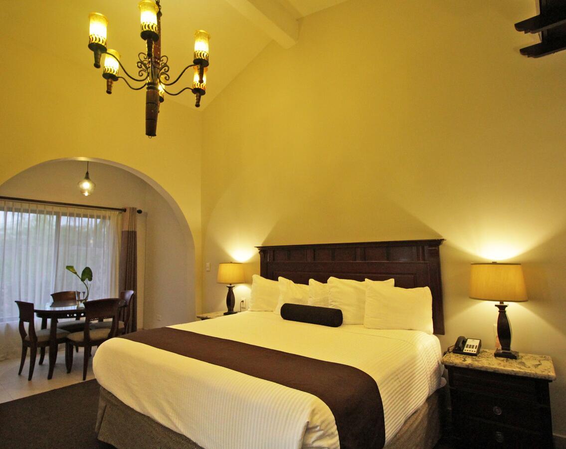 Hotel Del Rio Навохоа Екстер'єр фото