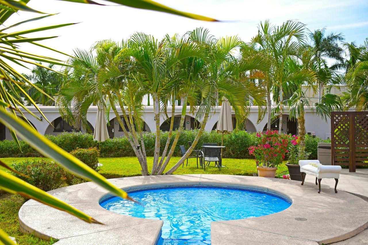 Hotel Del Rio Навохоа Екстер'єр фото